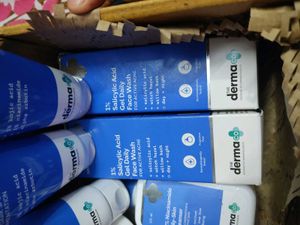 Face Washes From The Derma Co