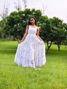 Frill Long White Skirt