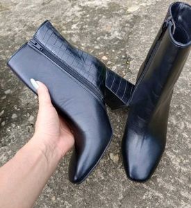 Steppings Women Boots