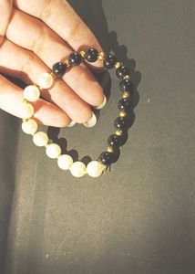 Pearl &amp; Onyx Beaded Bracelet
