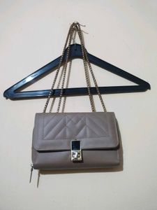 Chain Strap Shoulder Bag