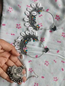 Earrings And Mangtika