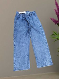 G@-22 Size-28 Straight Jeans