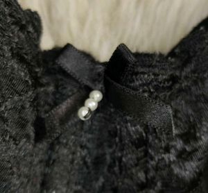 🖤 Black Lace Strapless Bra by FINE LINES 🖤