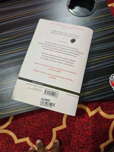 Sapiens: A Brief History of Humankind