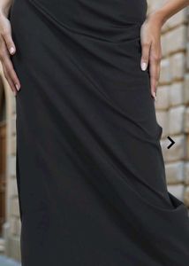 Elegant Black Midi Skirt