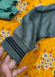 Gray Printed sweater good to keep  warm in winter