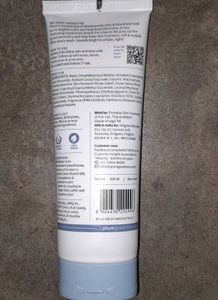 Plum Niacinamide Simply Bright Facewash