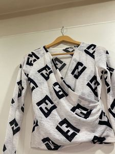 Attrcative Black And White Printed Top