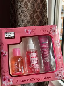 GIFT SET 💕✨