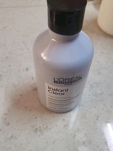 LOREAL INSTA CLEAR DANDRUFF SHAMPOO