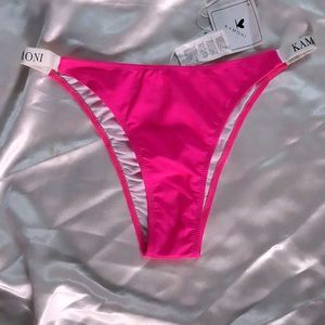 Kamoni Panty