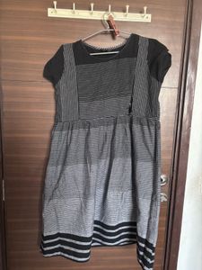 Feeding Kneww Length Kurti