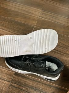 Black Sneakers