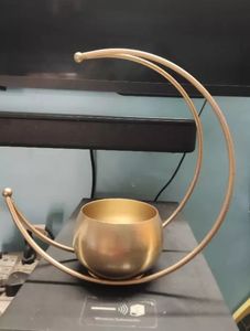Metal Design Vase with Gold Finish