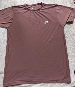 40 Chest Tshirt 👕🌈