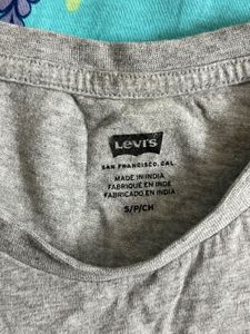 Levi’s Perfect Tshirt Women’s
