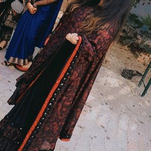 Lovely Gorgeous Sadi Black And Maroon Frilled