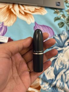 MAC Satin Lipstick Amorous
