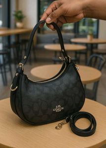 HIGH QUALITY  IMPORTED COACH HANDBAG AND SLING BAG