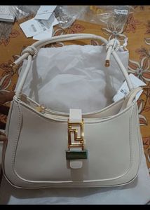 Savana White Shoulder Bag