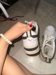 Puma Sneakers