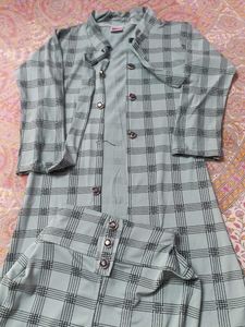 Stylish Plaid Kurta Set
