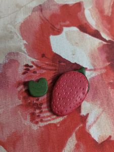 Strawberry Stone &amp; Frog Pebble 🍓 🐸