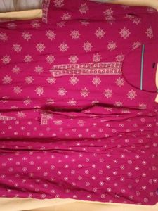 Pink &amp; Gold Print Kurti Pant Set