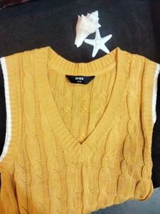 Vintage Knit Vest - Mustard Yellow