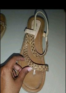 Sandal✨