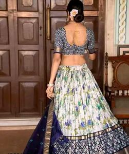 FLOWER DOLA SILK LEHENGHA