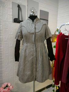 Classic Houndstooth Chic Coat