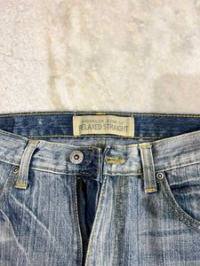WRANGLER LIGHT BLUE RELAXED STRAIGHT FIT JEANS 32