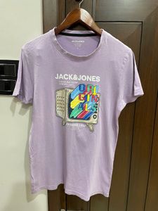 2 Men’s T-shirts Combo
