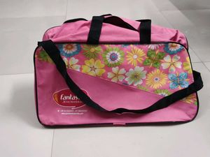 Jeyachandran Duffle Bag - Pink Floral Fantasy