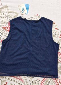 New top for women with tag