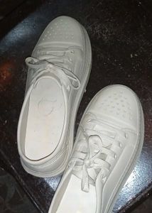 Max Pu Women Platform Sneakers....