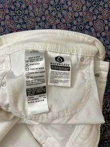 Levi’s Women White Jeans/ Denim