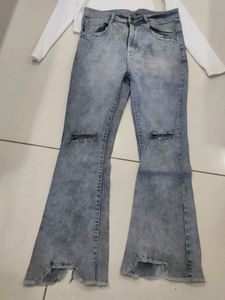 Knee Cut Trandy Bootcut Jeans