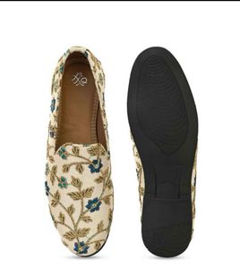 Embroidered Ethnic Loafers