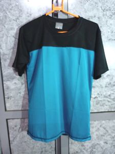 Brand New Unused Tshirt Pack Of 2 Large Size