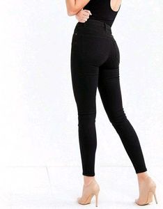 Black Skinny Jeans