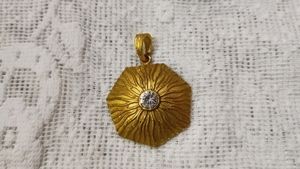 Golden Pendant Without Chain