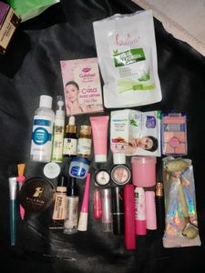 Skincare Combo Of 6 With Freebies
