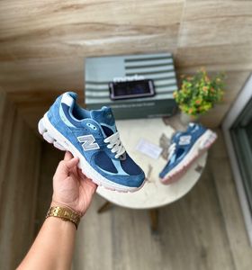 New Balance Sneaker 2002r