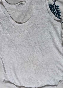 Set Of 2 Women&#39;s Tabk Top White &amp; Black