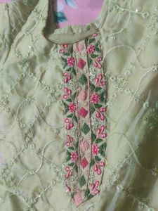 Embroidered Green Leggings