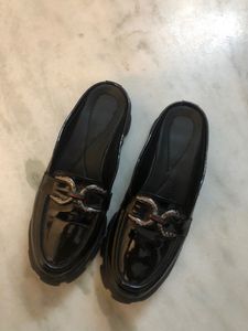 Black Shoes