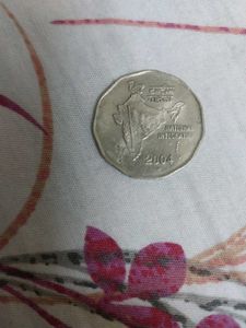 Rare Rs 2 Coin, 2004 Hyderabad